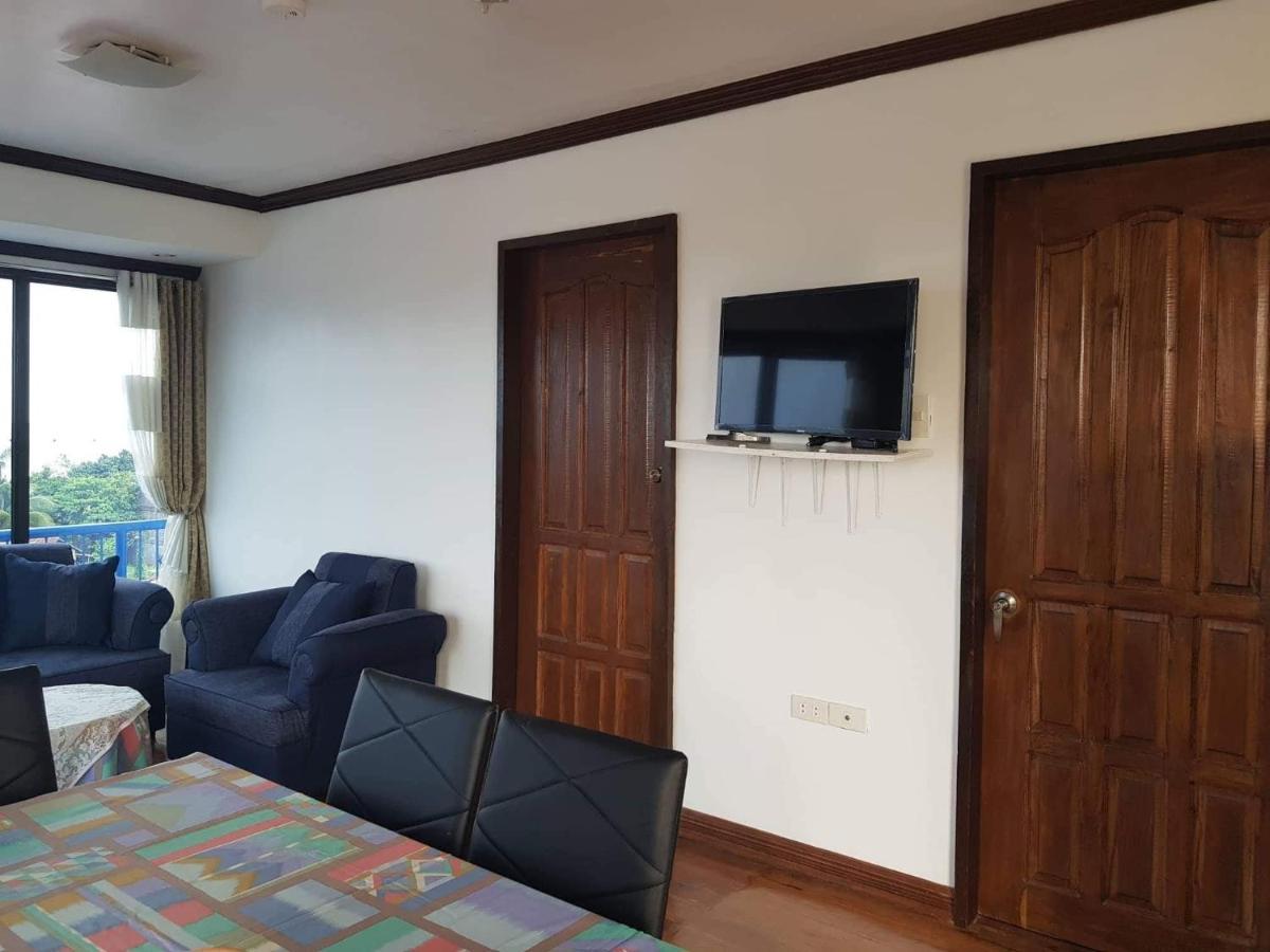 2Br Penthouse Condo Rental Davao Exterior photo